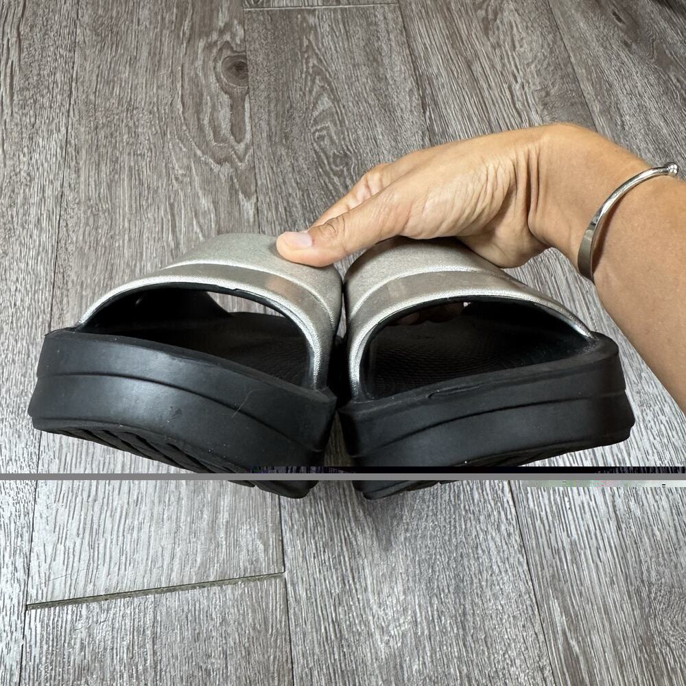 OOFOS OOmega OOahh Luxe Platform Recovery Slides Sandals Metallic Womens 9 - Picture 12 of 16